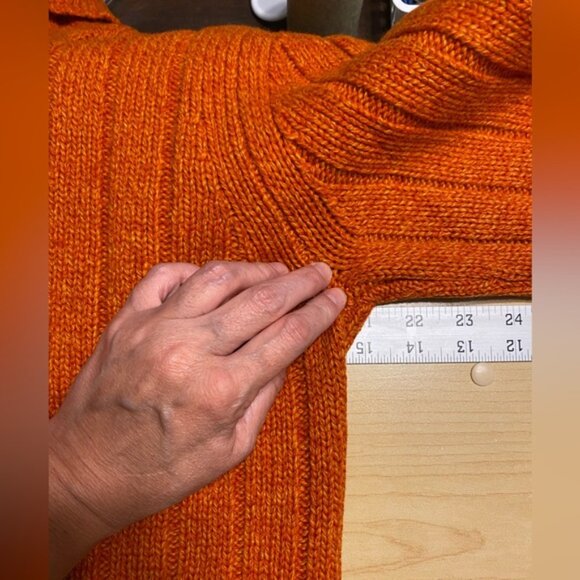 VTG 90s Abercrombie & Fitch Lambswool Turtleneck Sweater, Orange, Men’s L - Picture 6 of 7